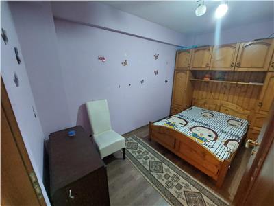 Apartament 1 camera transformat in doua - mobilat si utilat