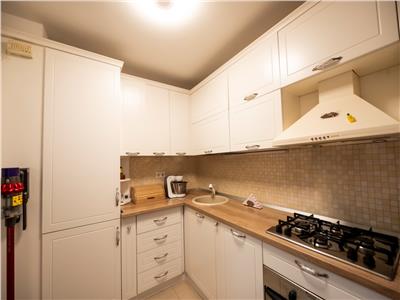 Apartament cu 4 camere deosebit in zona Alexandru - Piata Voievozilor