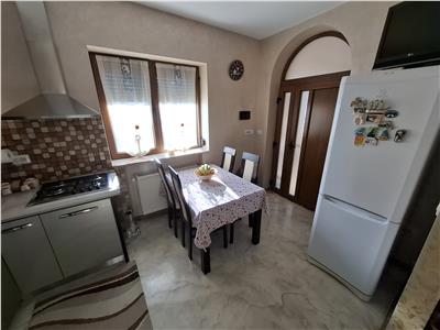 Apartament 2 camere in Centru la casa